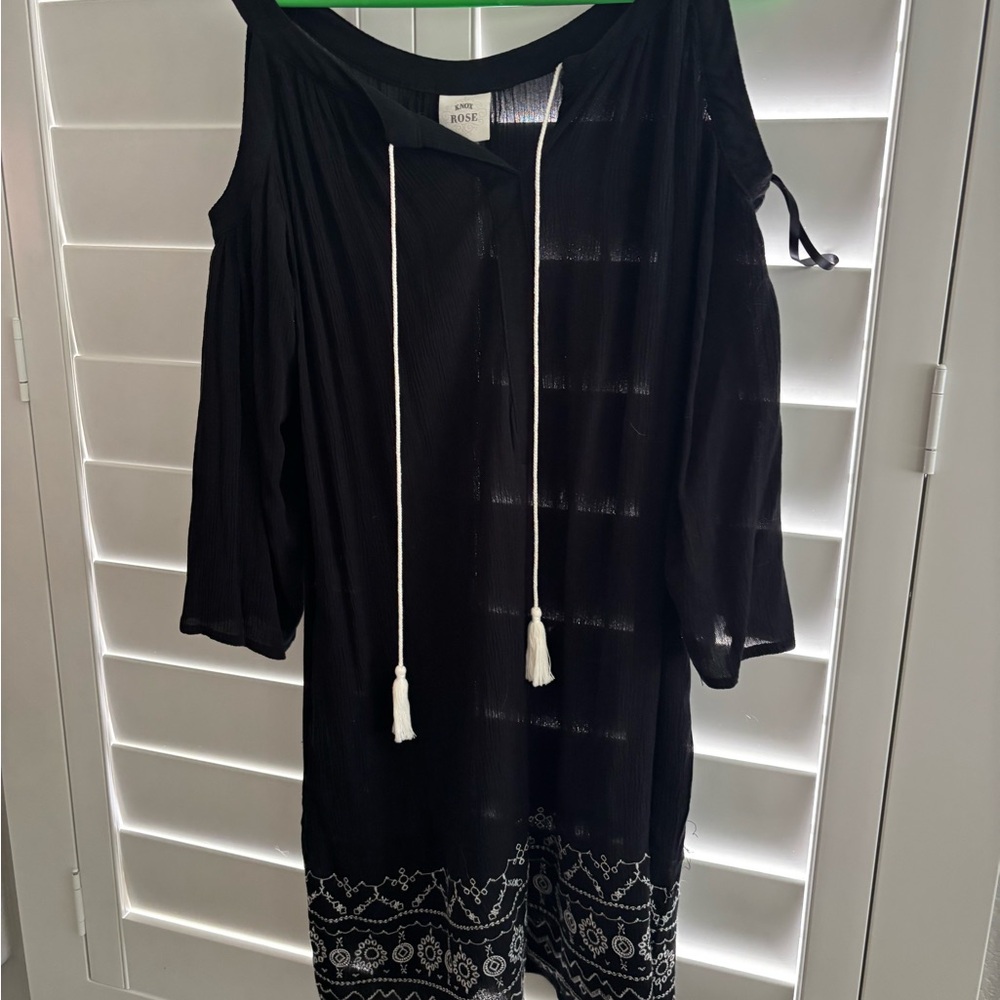 NWOT cold shoulder gauze dress/cover up